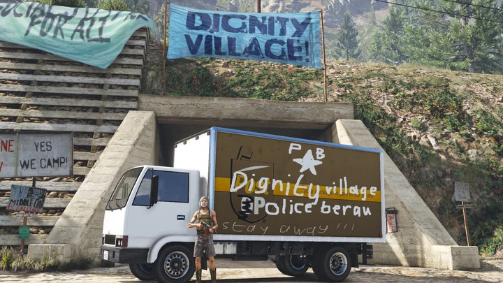 Maibatsu Mule полиции Dignity Village