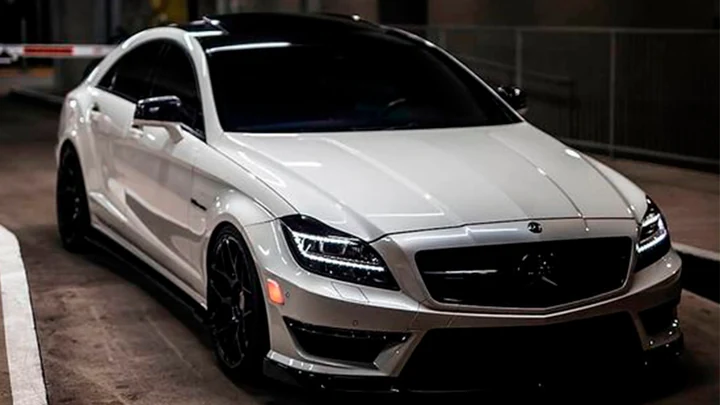 Звук выхлопной системы CLS 63 AMG BRABUS