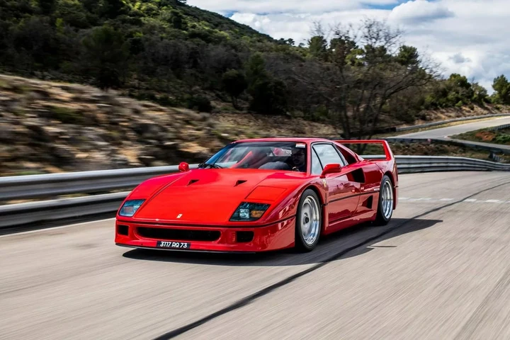 Настроенная физика для Ferrari F40 от Joostw22
