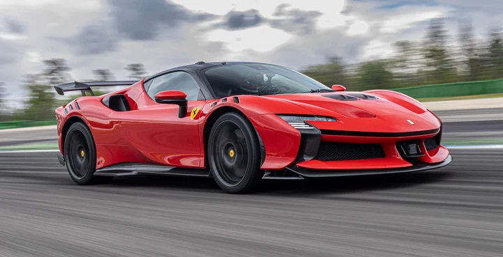 Настройки управления для Ferrari SF90 XX Stradale 2024