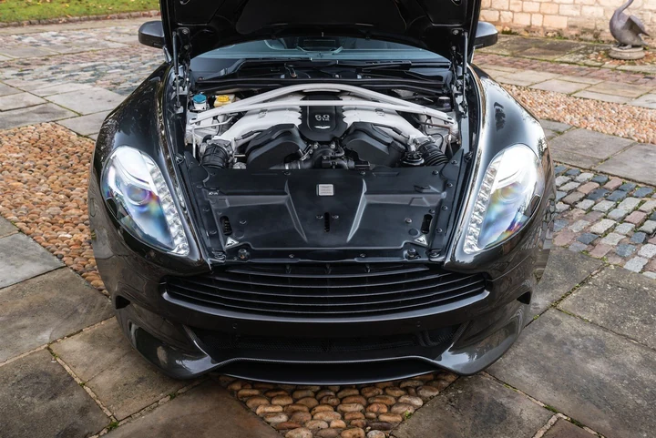 Звук двигателя Aston Martin Vanquish V12 [Add-On / FiveM]