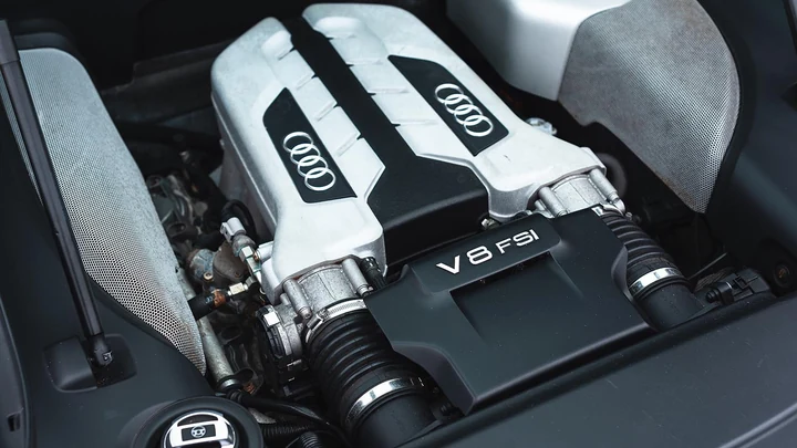 Звук двигателя Audi R8 RS 4.2 FSI 32v V8 [OIV Add-On / FiveM]